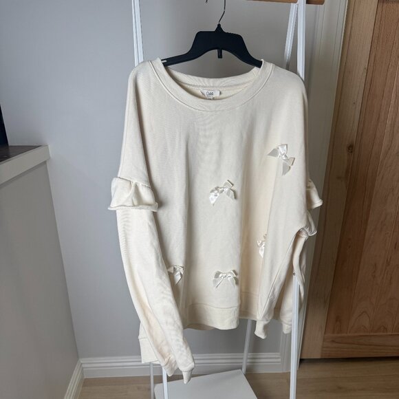 Oddi Sweaters - Cream Sweatshirt with Silky Bows
